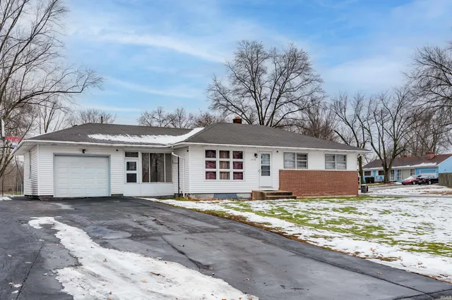 $199,900 | 2725 Schaper Drive, Fort Wayne, IN 46806