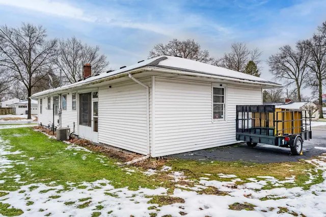 $199,900 | 2725 Schaper Drive, Fort Wayne, IN 46806