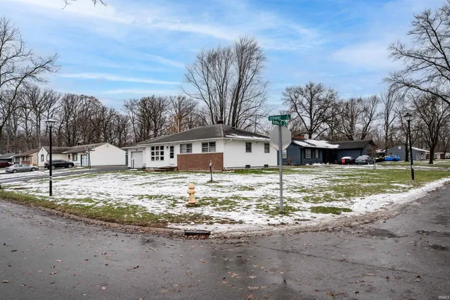 $199,900 | 2725 Schaper Drive, Fort Wayne, IN 46806