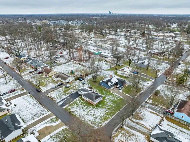 $199,900 | 2725 Schaper Drive, Fort Wayne, IN 46806