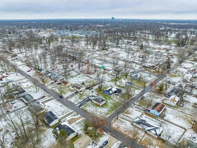 $199,900 | 2725 Schaper Drive, Fort Wayne, IN 46806