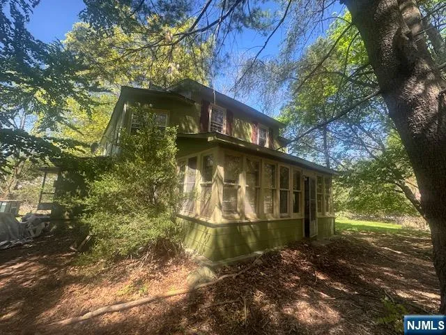 $550,000 | 538 Franklin Avenue, Franklin Lakes, NJ 07417