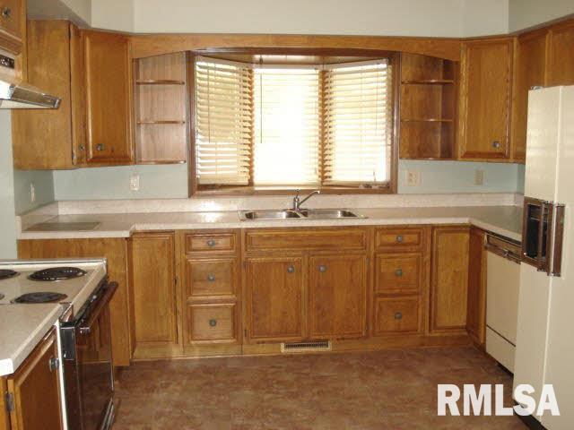 15747 Fairfield Road Mount Vernon, IL 62864 - Photo 12 of 34 Gallery Image 12