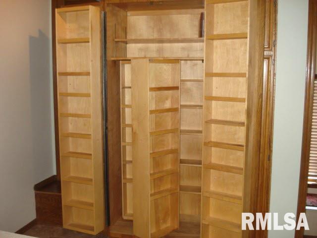 15747 Fairfield Road Mount Vernon, IL 62864 - Photo 15 of 34 Gallery Image 15