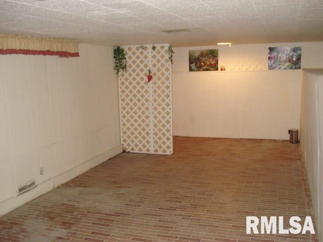 15747 Fairfield Road Mount Vernon, IL 62864 - Photo 31 of 34 Gallery Image 31