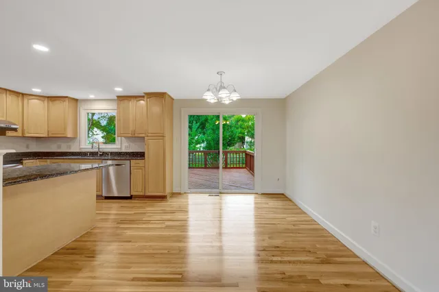 $695,000 | 1113 Bicksler Drive, Herndon, VA 20170