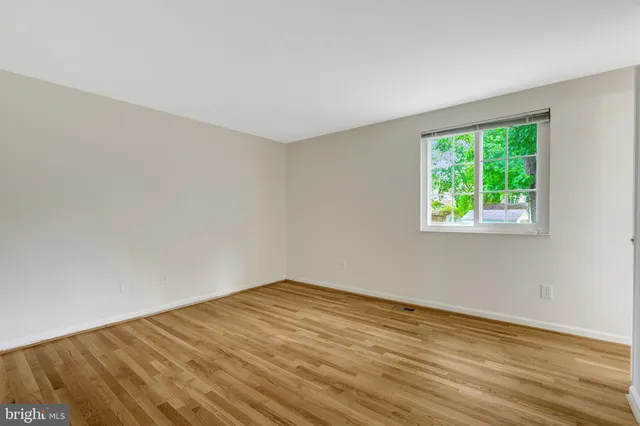 $695,000 | 1113 Bicksler Drive, Herndon, VA 20170