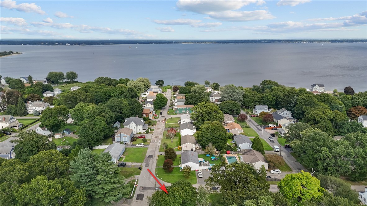 7 Curry Place Warwick, RI 02889 - Photo 5 of 34