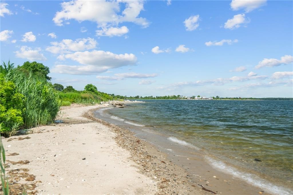 7 Curry Place Warwick, RI 02889 - Photo 6 of 34