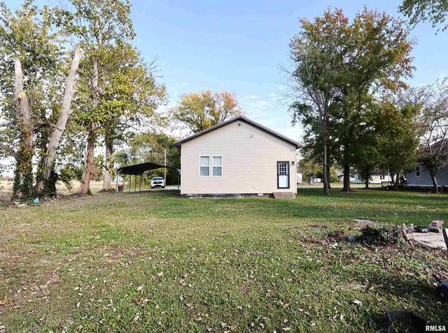 $149,500 | 711 North Vine Street, Sandoval, IL 62882