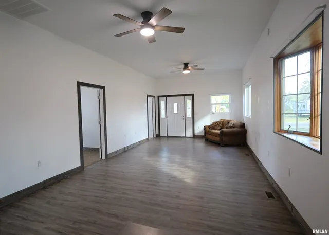 $149,500 | 711 North Vine Street, Sandoval, IL 62882