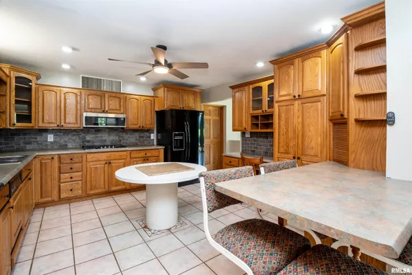 $245,000 | 508 West Teton Drive, Peoria, IL 61614