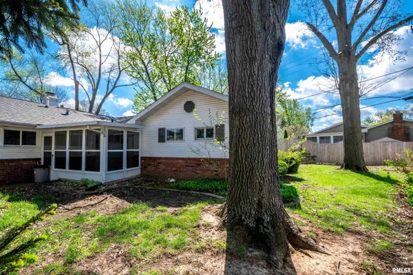 $245,000 | 508 West Teton Drive, Peoria, IL 61614