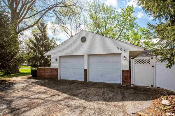 $245,000 | 508 West Teton Drive, Peoria, IL 61614