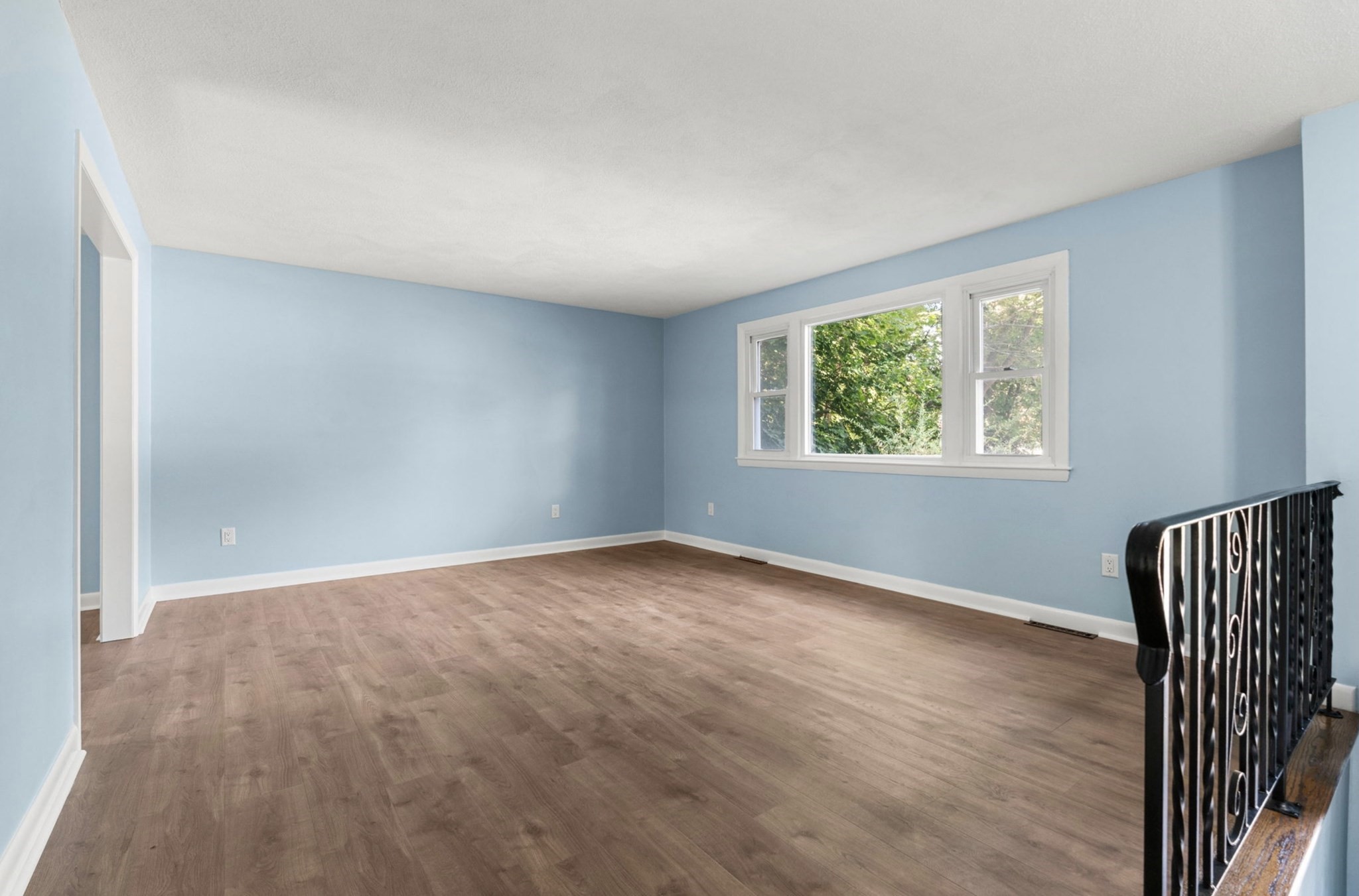 3 Bradley Road Andover, MA 01810 - Photo 5 of 41 Gallery Image 5