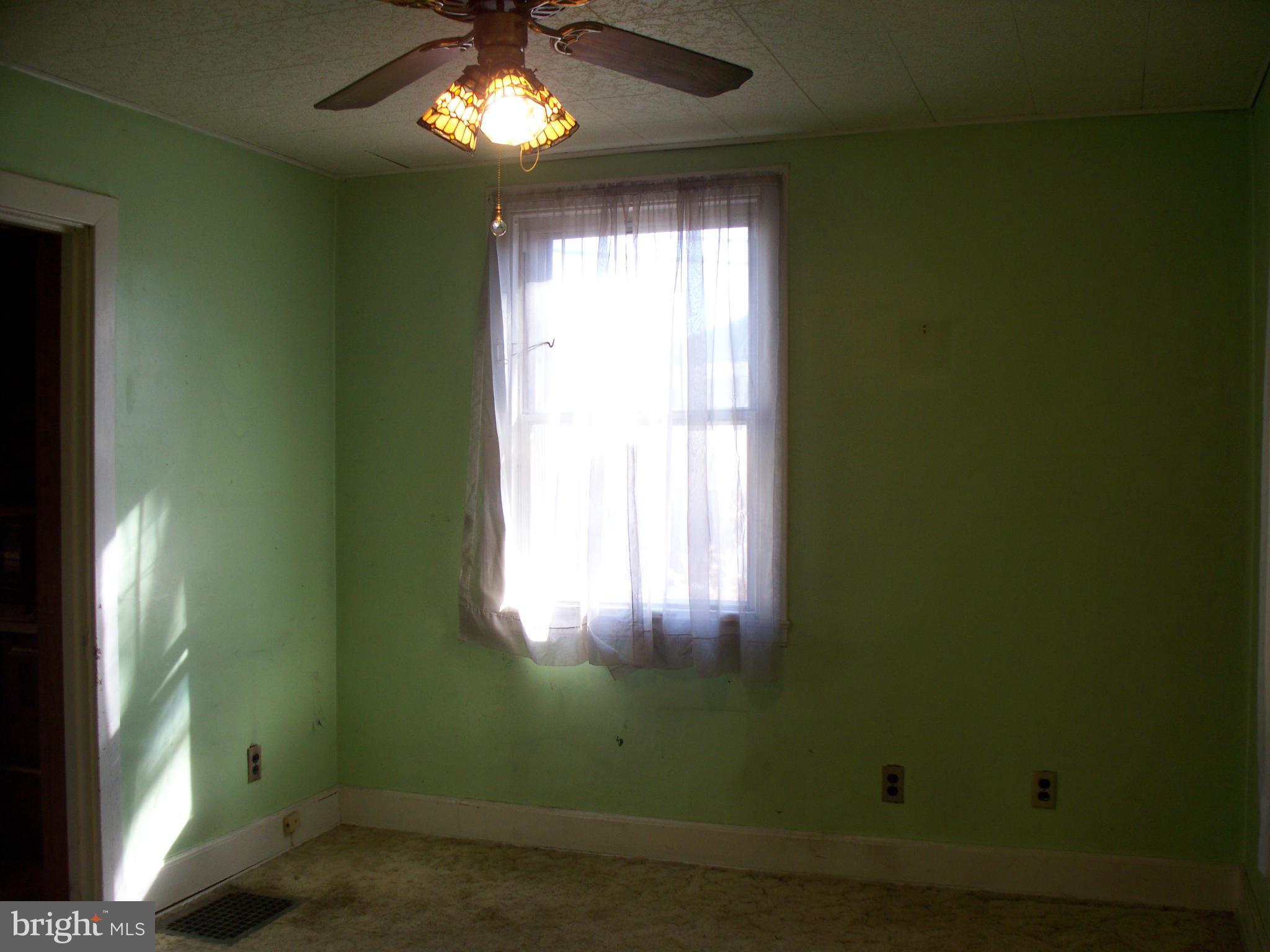 17 Post Road Aberdeen, MD 21001 - Photo 9 of 20 Dining Room