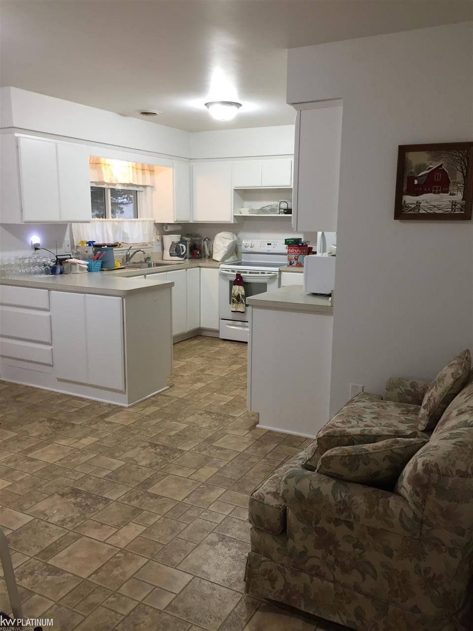 79455 Memphis Ridge Road Richmond, MI 48062 - Photo 10 of 18 31340769-9.JPG