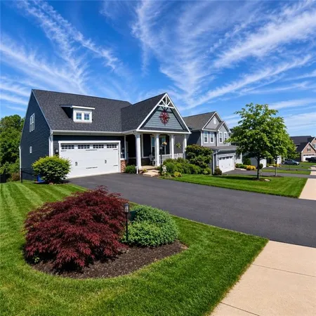 $644,700 | 203 Foxtail Circle, Coraopolis, PA 15108