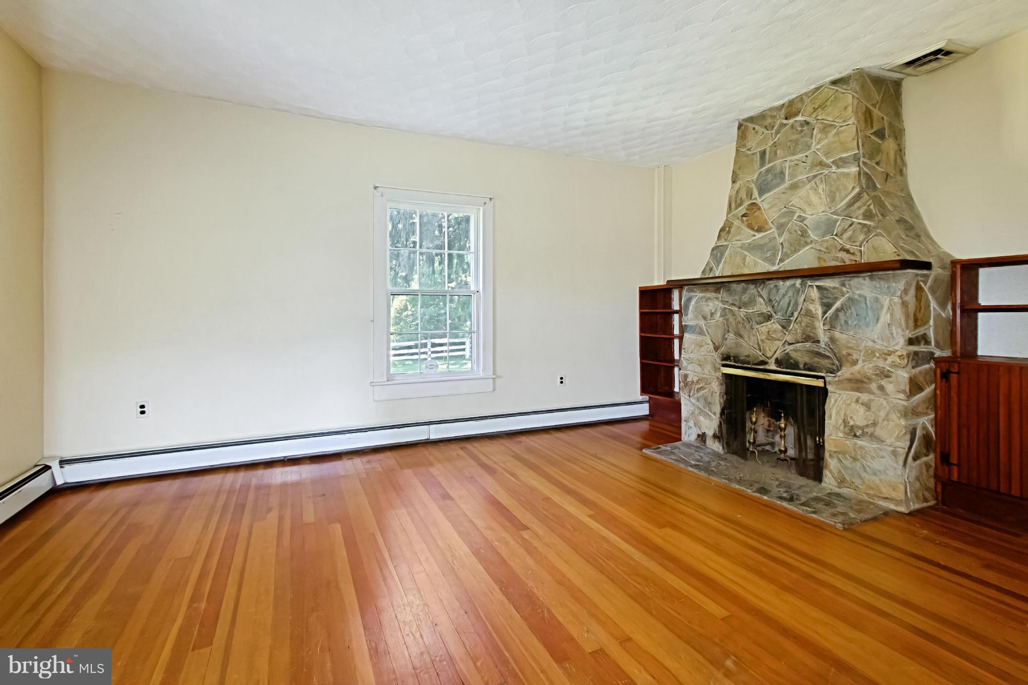 6700 Newman Road Clifton, VA 20124 - Photo 15 of 30 Interior (General)
