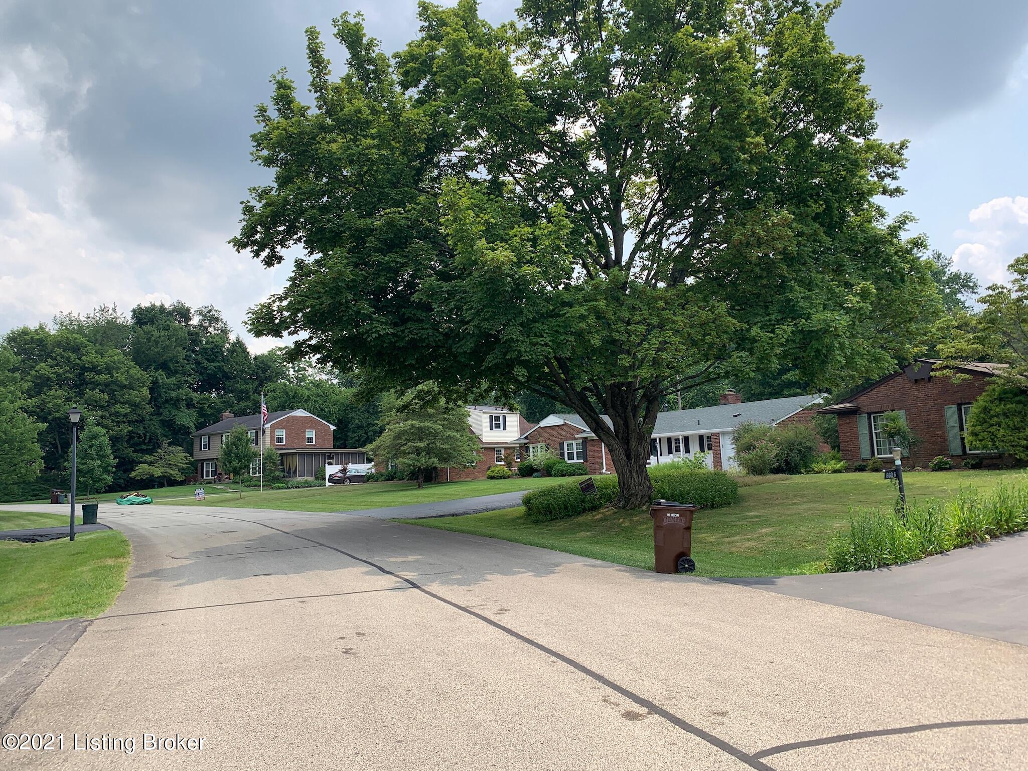 8603 Whipps Bend Road Louisville, KY 40222 - Photo 43 of 53 Street View 2