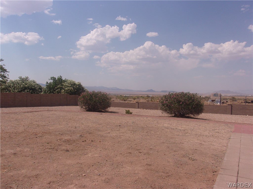 4481 Pinto Road Kingman, AZ 86401 - Photo 6 of 23 Gallery Image 6