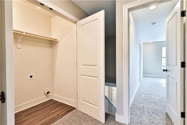 $1,695 | 1502 Shale Court, Grain Valley, MO 64029