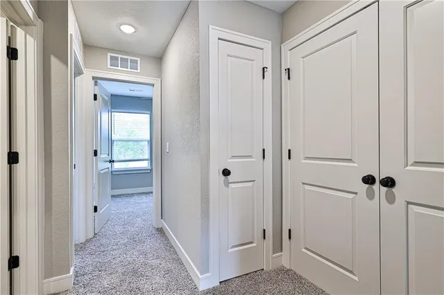 $1,695 | 1502 Shale Court, Grain Valley, MO 64029