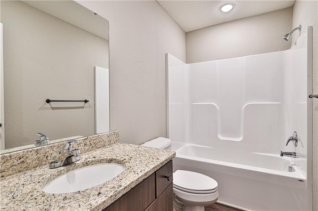 1502 Shale Court Grain Valley, MO 64029 - Photo 18 of 31