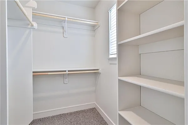 $1,695 | 1502 Shale Court, Grain Valley, MO 64029