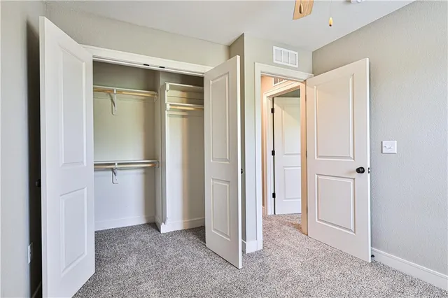 $1,695 | 1502 Shale Court, Grain Valley, MO 64029