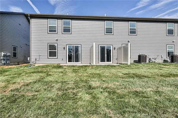 $1,695 | 1502 Shale Court, Grain Valley, MO 64029