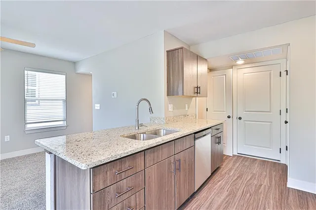 $1,695 | 1502 Shale Court, Grain Valley, MO 64029