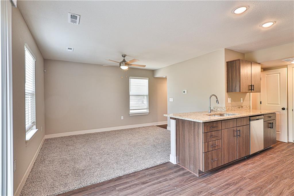 1502 Shale Court Grain Valley, MO 64029 - Photo 6 of 31