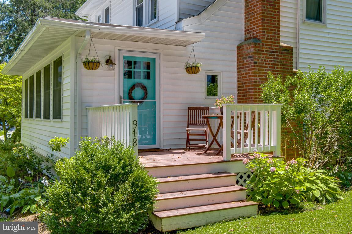 948 Diggs Road Crownsville, MD 21032 - Photo 4 of 49 charming front porch