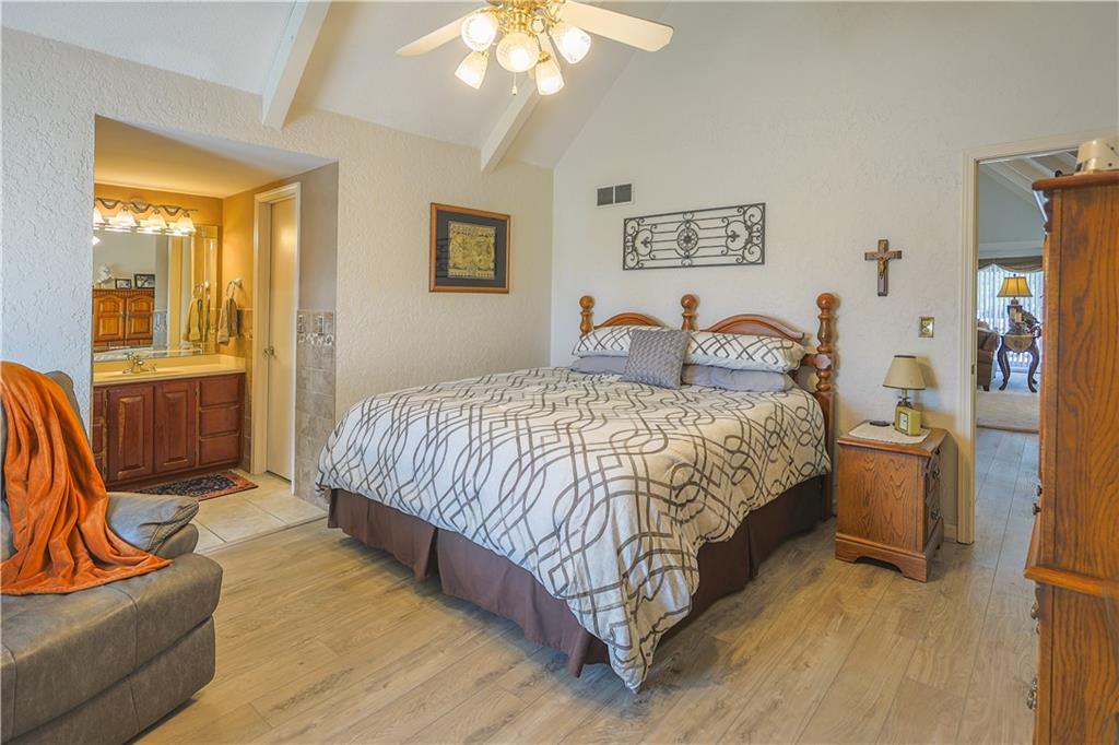 2303 Lynn Road Excelsior Springs, MO 64024 - Photo 13 of 48