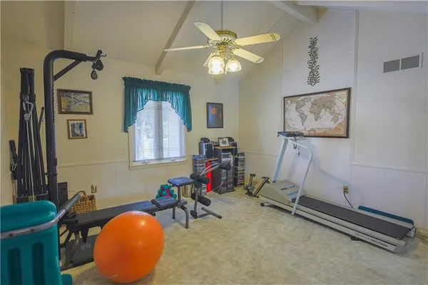 $929,000 | 2303 Lynn Road, Excelsior Springs, MO 64024