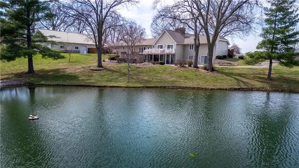 $929,000 | 2303 Lynn Road, Excelsior Springs, MO 64024