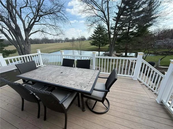 $929,000 | 2303 Lynn Road, Excelsior Springs, MO 64024