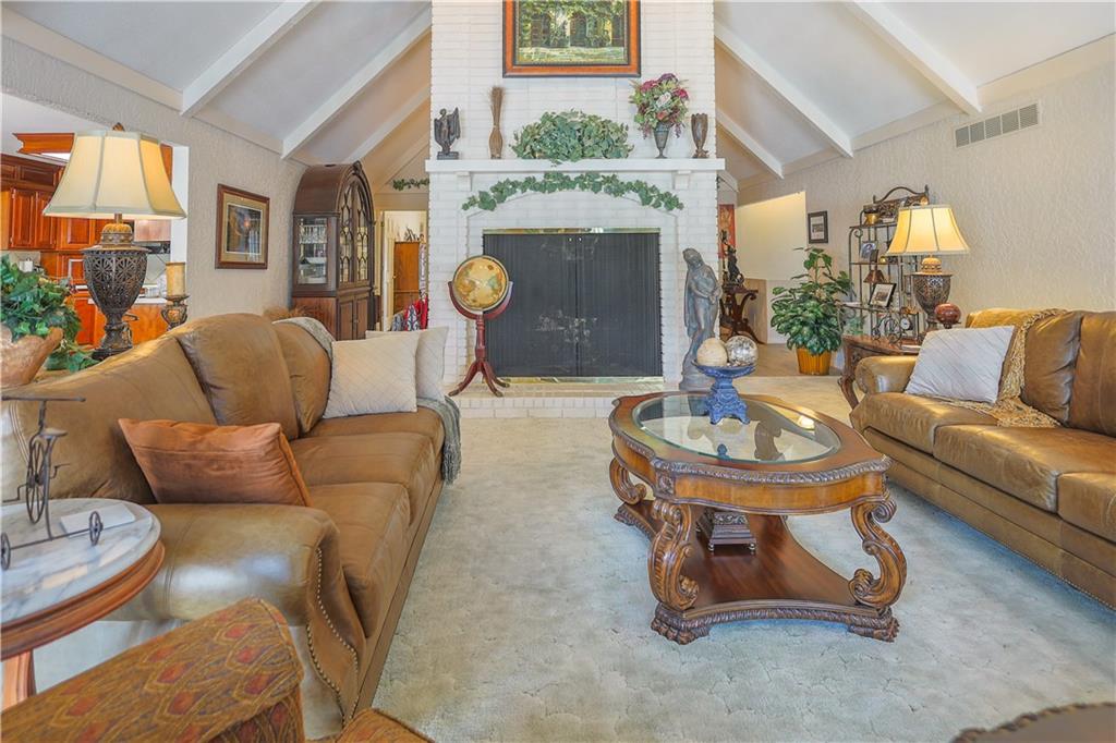 2303 Lynn Road Excelsior Springs, MO 64024 - Photo 5 of 48