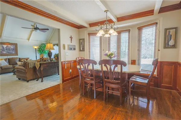 $929,000 | 2303 Lynn Road, Excelsior Springs, MO 64024