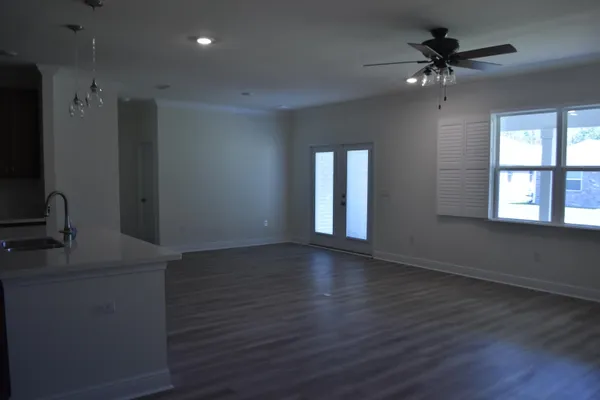 $3,200 | 173 Picnic Place, Freeport, FL 32439