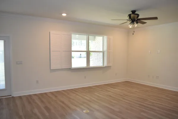 $3,200 | 173 Picnic Place, Freeport, FL 32439