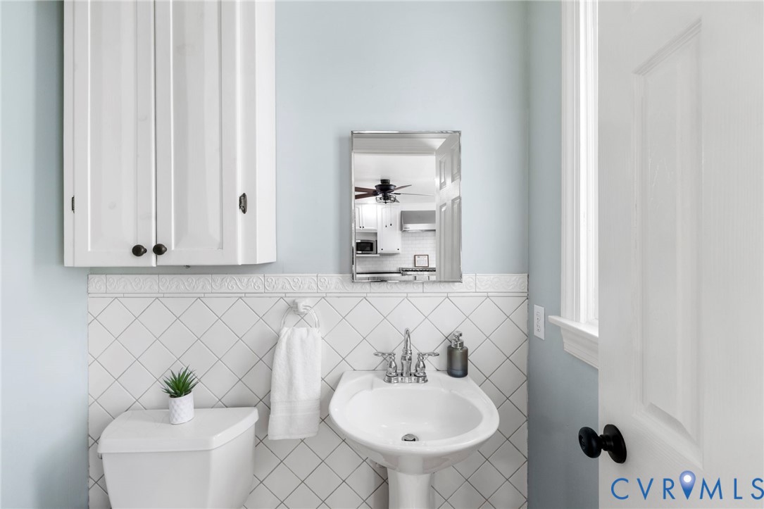 13110 Bluemont Road Chester, VA 23831 - Photo 16 of 35 1st floor half bath