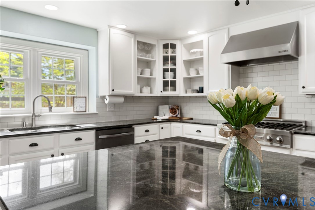 13110 Bluemont Road Chester, VA 23831 - Photo 9 of 35