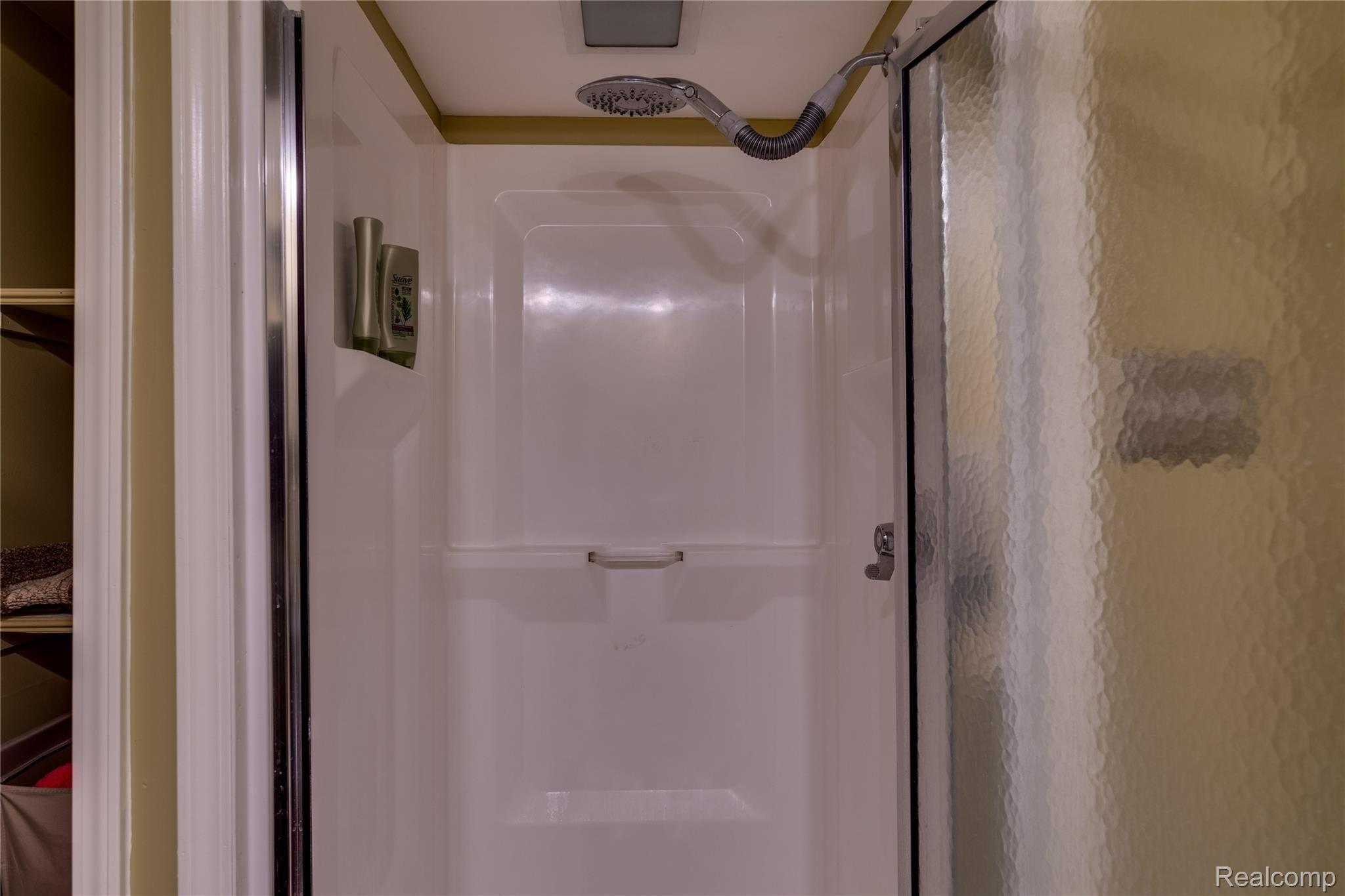 541 Lexington Drive Rochester, MI 48307 - Photo 44 of 58 541 Lexington-1-43.jpg