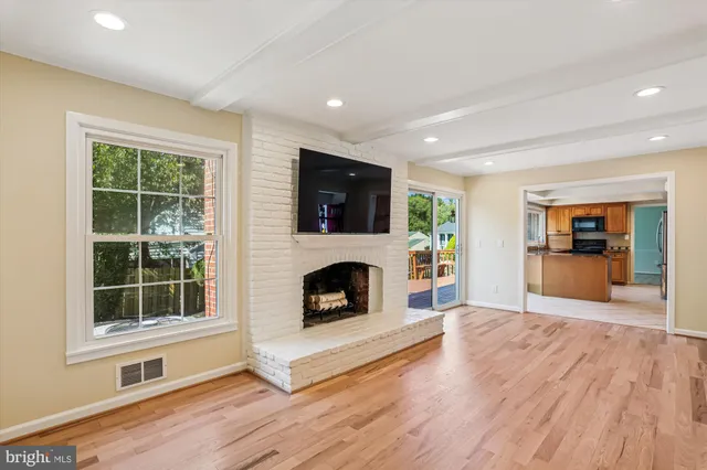 $1,195,000 | 9017 Falls Chapel Way, Potomac, MD 20854