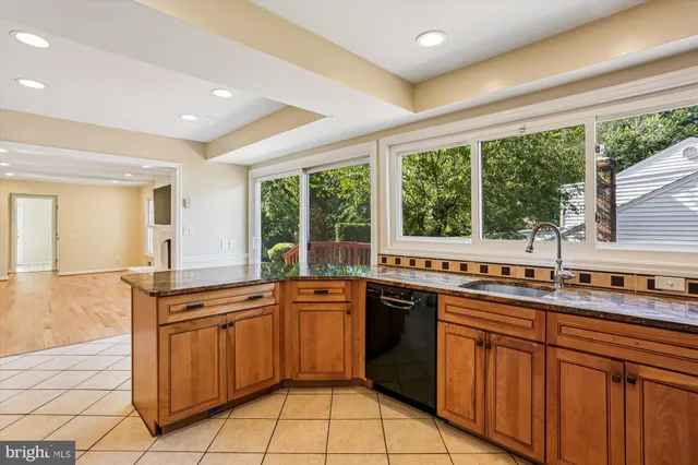 $1,195,000 | 9017 Falls Chapel Way, Potomac, MD 20854