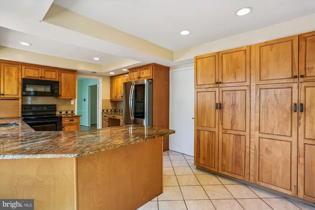 $1,195,000 | 9017 Falls Chapel Way, Potomac, MD 20854