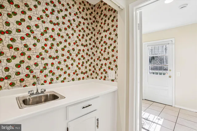 $1,195,000 | 9017 Falls Chapel Way, Potomac, MD 20854