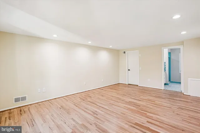 $1,195,000 | 9017 Falls Chapel Way, Potomac, MD 20854